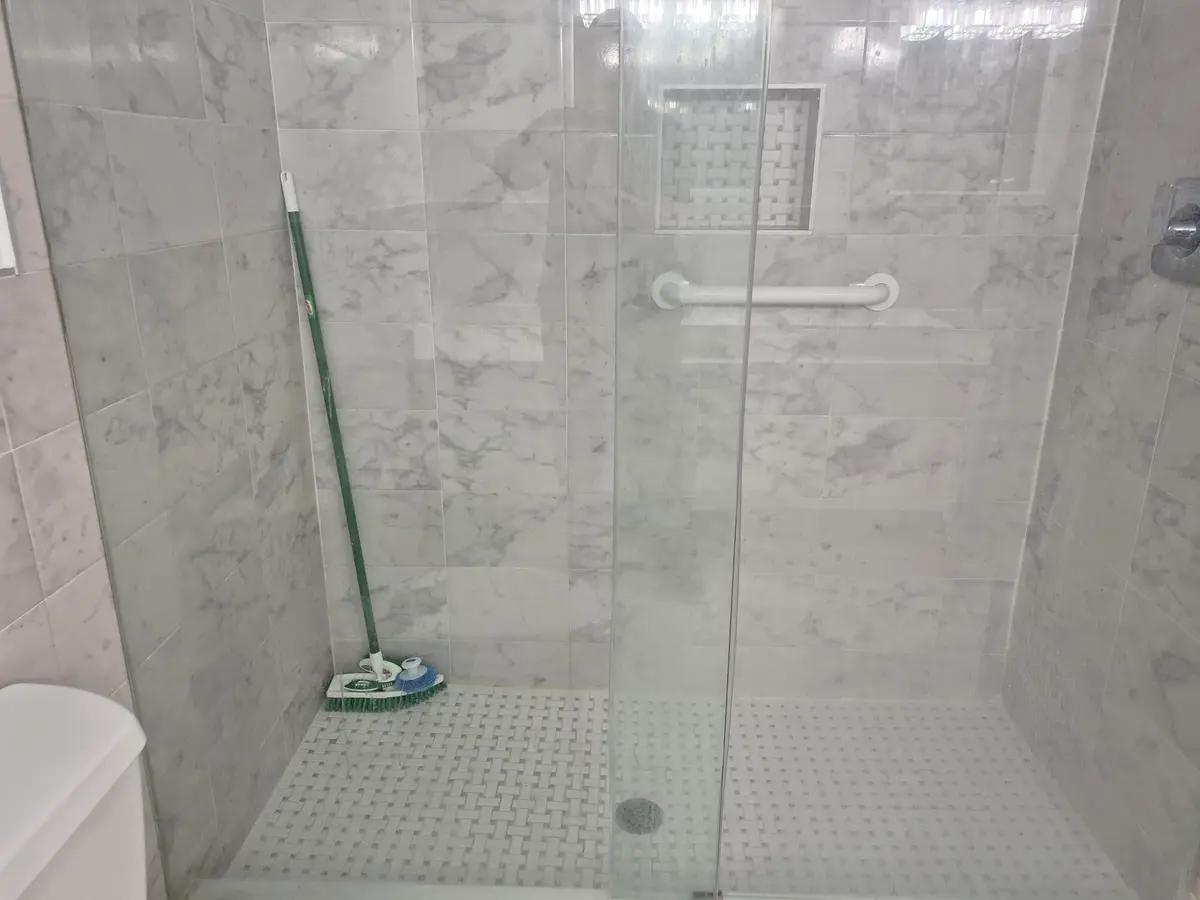 sillsbath1 at 9717 Sills Drive 102, Boynton Beach