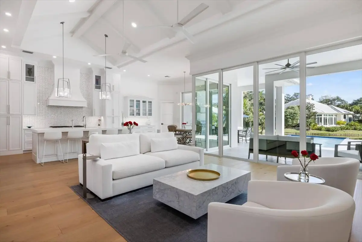 15337282-6 at 201 Shores Drive, Vero Beach