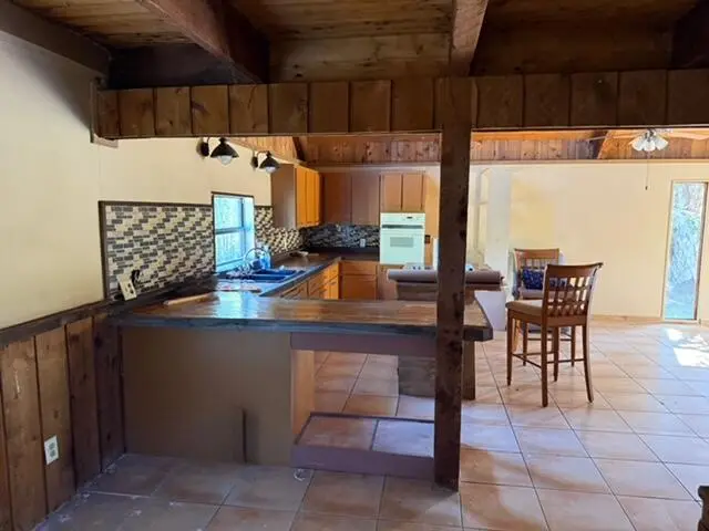 Kitchen at 5604 Cassia Drive, Fort Pierce