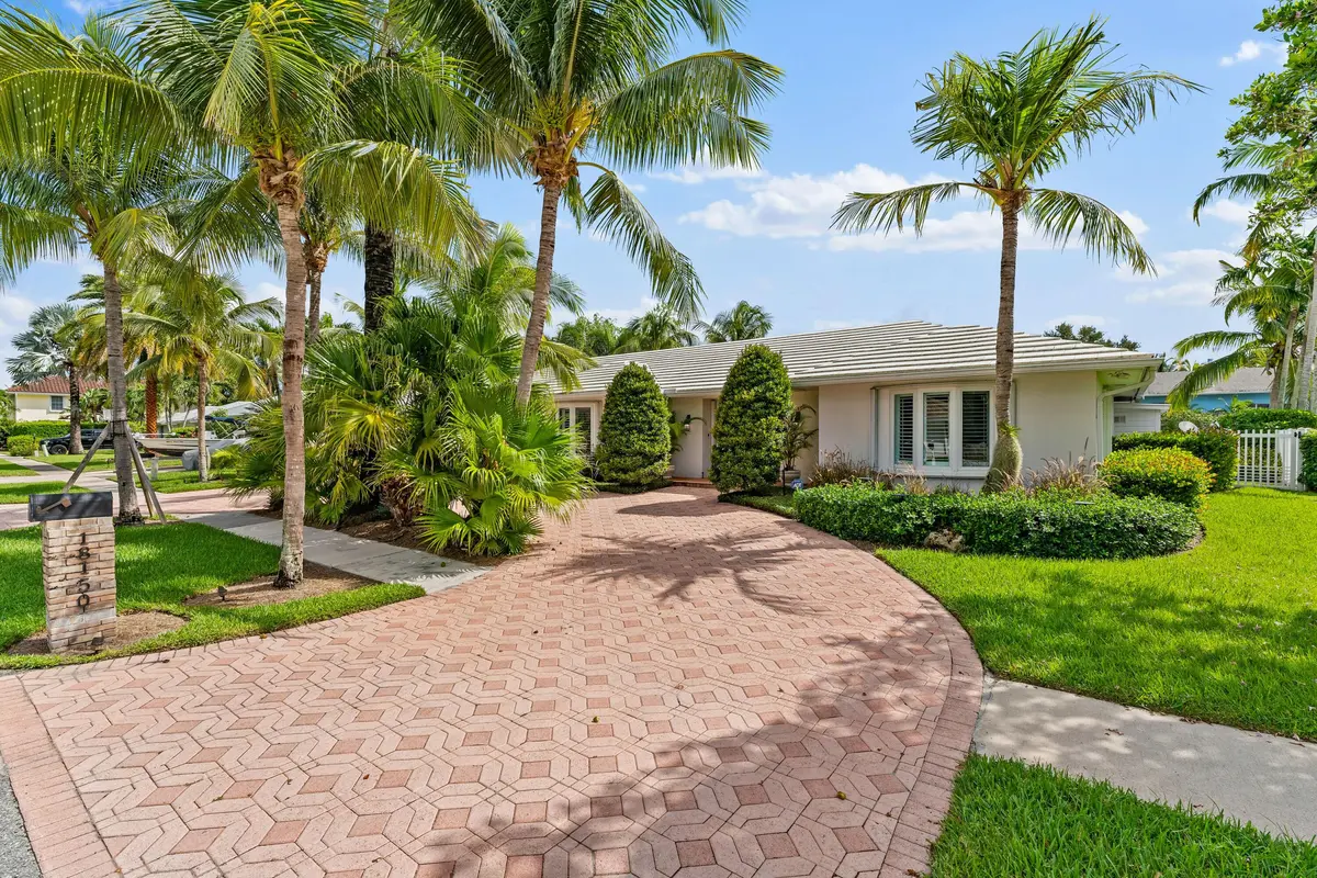 Front elevation at 18150 Perigon Way, Jupiter