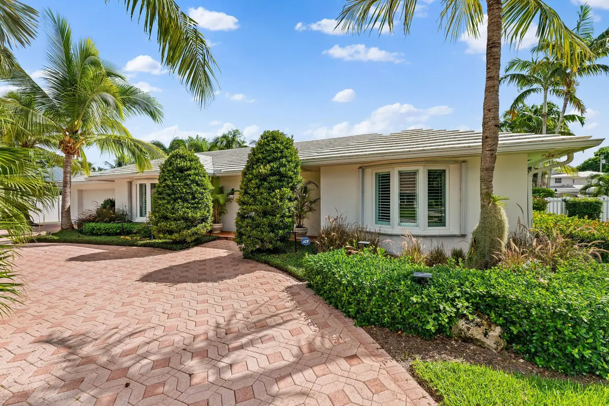 2841EEBE-AC17-4CA2-A961-23C0A91A54AD at 18150 Perigon Way, Jupiter