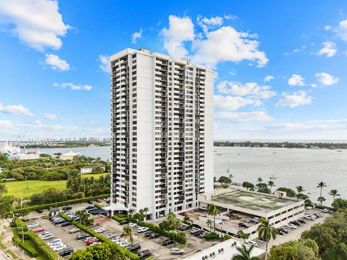 Aerial at 5600 N Flagler Drive 605, West Palm Beach