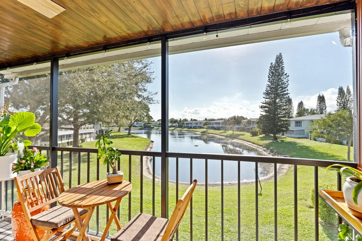 33-web-or-mls-A7403112 (2) at 1540 NW 18th Avenue 203, Delray Beach