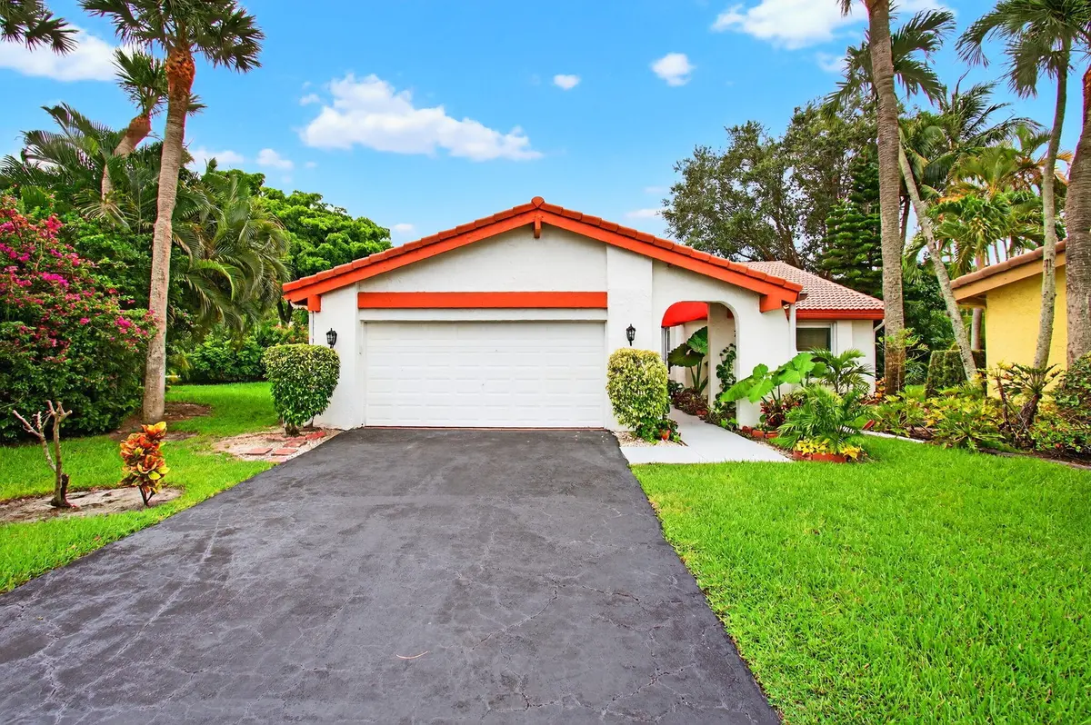 4-web-or-mls-DSC_7083 at 5735 Lakeview Mews Circle, Boynton Beach