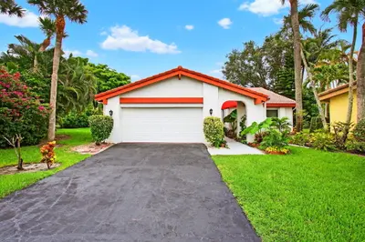 5735 Lakeview Mews Circle, Boynton Beach – sold