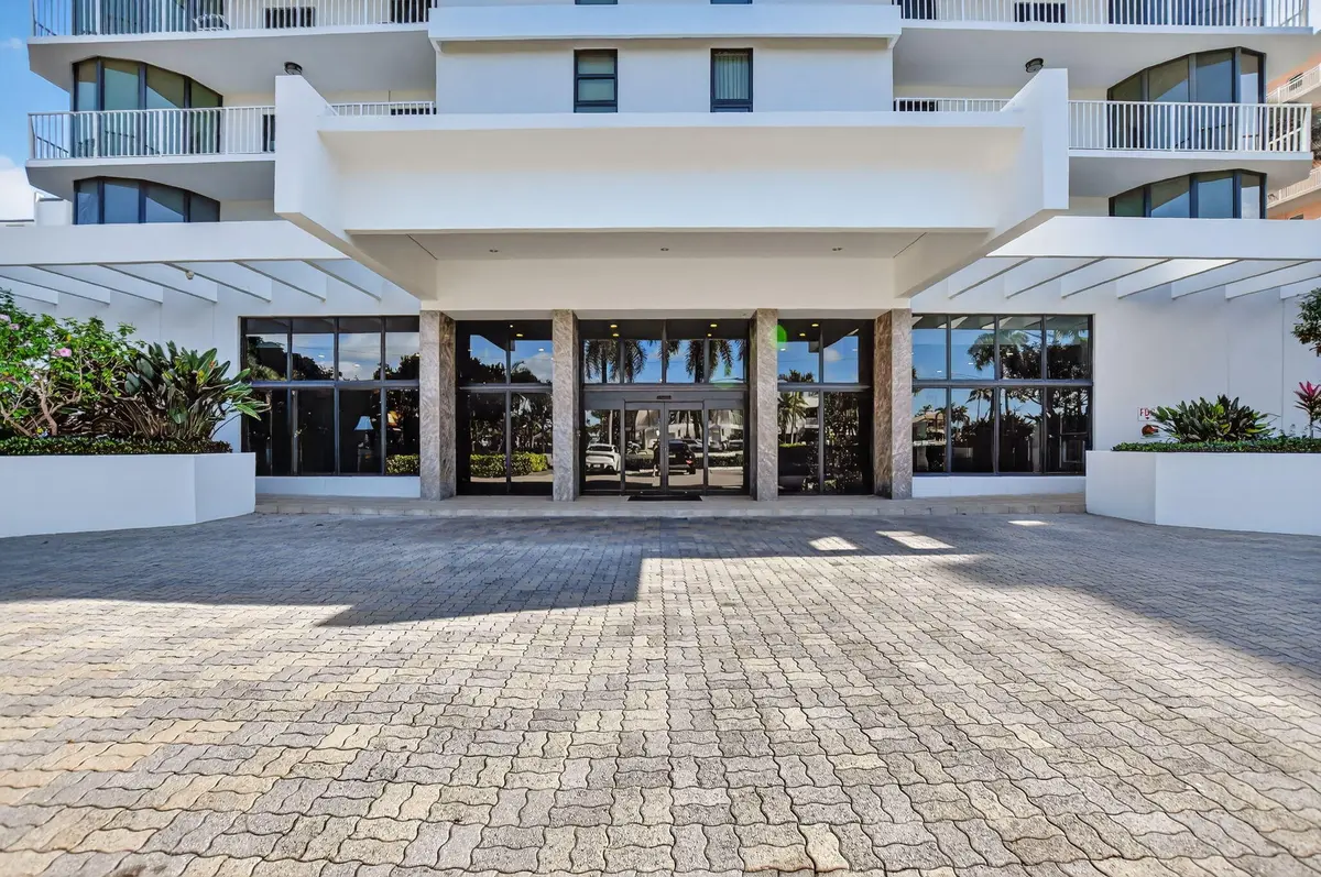 1-web-or-mls-DSC_0868 at 2917 S Ocean Boulevard 205, Highland Beach