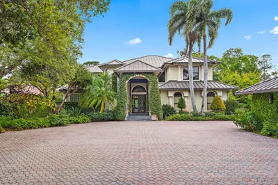 18907 SE Loxahatchee River Road, Jupiter – sold