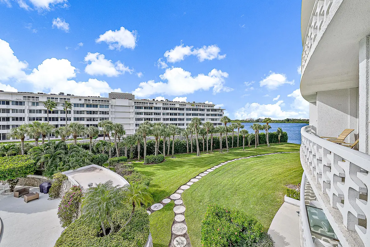 View at 2760 S Ocean Boulevard 310, Palm Beach