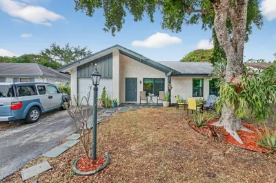 1236 SW 75th Avenue, North Lauderdale – sold