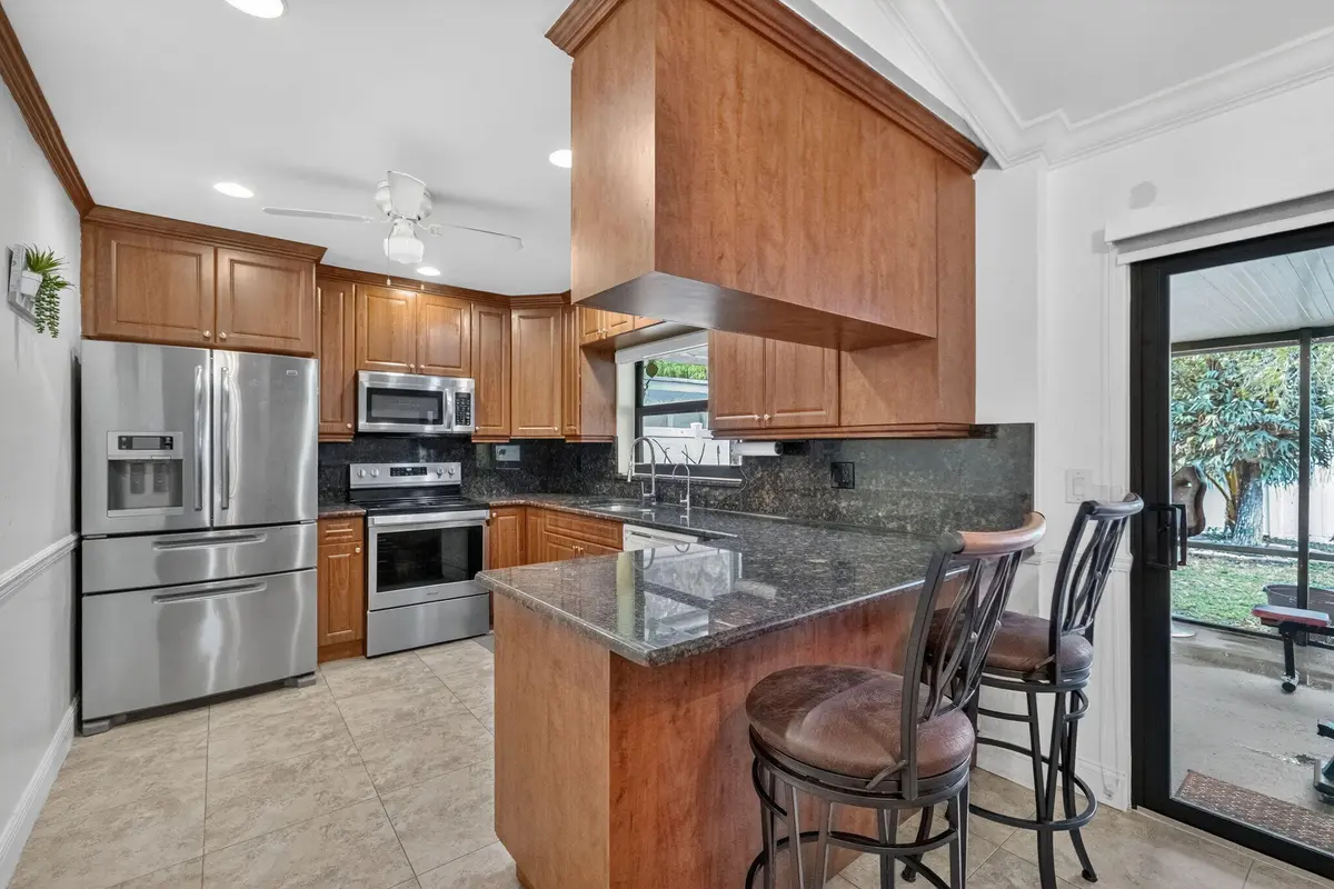 8-web-or-mls-8I8A9470 at 1236 SW 75th Avenue, North Lauderdale