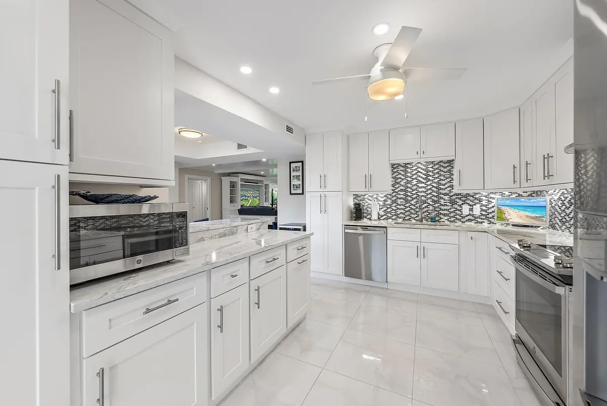 Kitchen at 3693 Quail Ridge Drive Bobwhite B, Boynton Beach