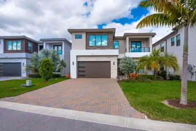 8131 Laurel Falls Drive, Boca Raton – Single Family Residence for sale