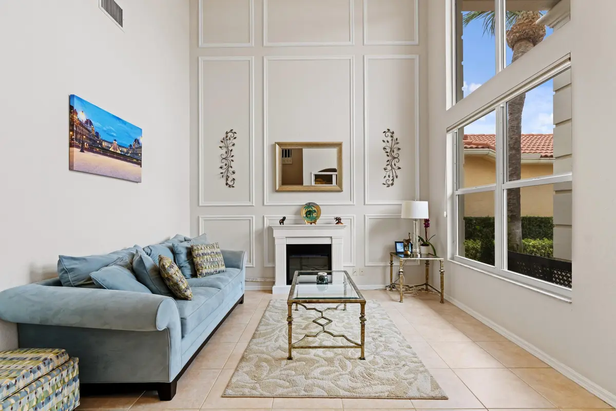 Living Room at 117 Via Condado Way, Palm Beach Gardens