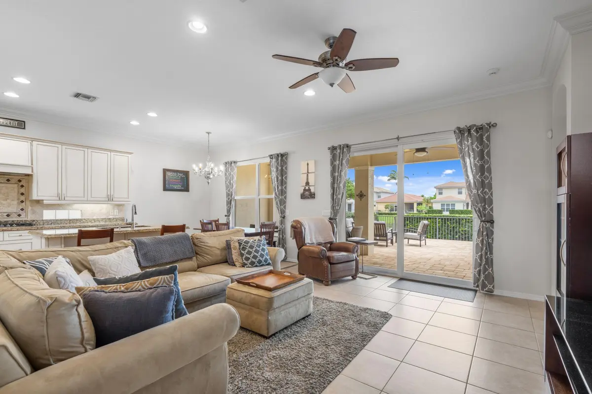 Family Room at 117 Via Condado Way, Palm Beach Gardens