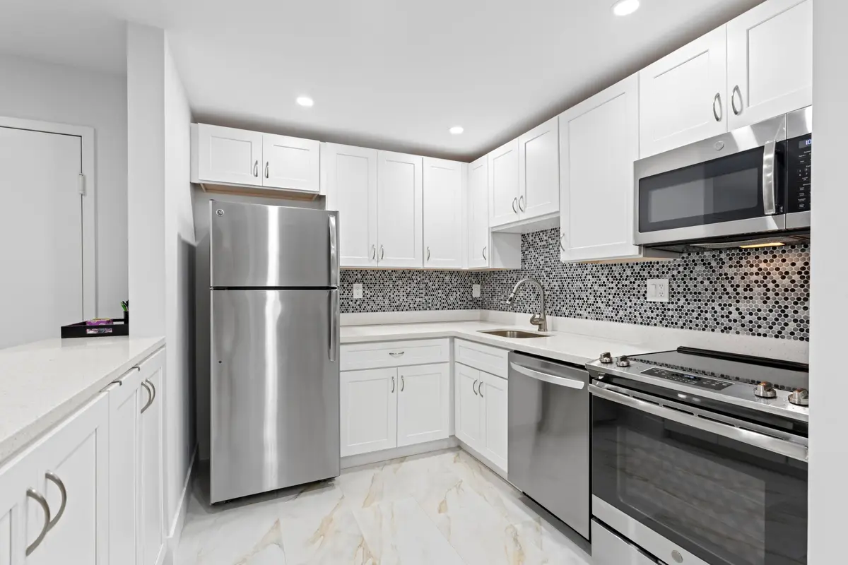 Kitchen at 15449 Lakes Of Delray Boulevard 102, Delray Beach
