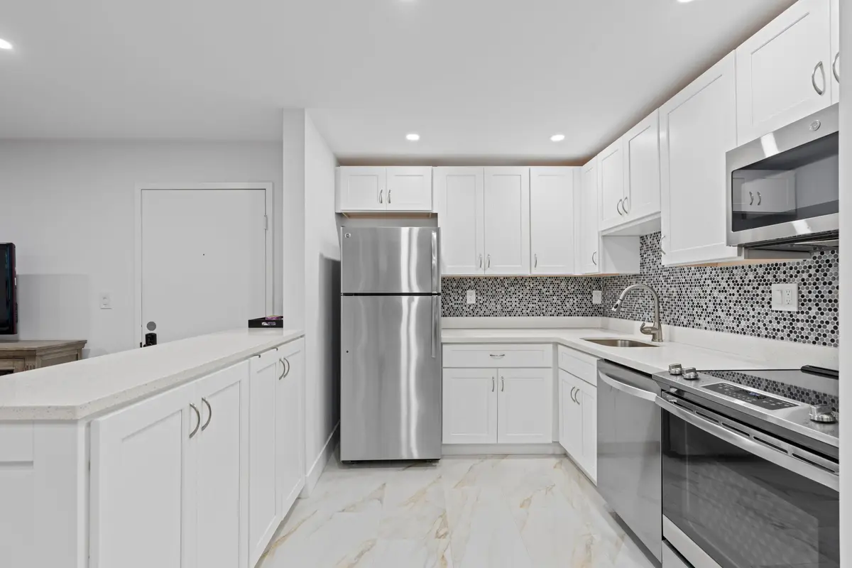 Kitchen at 15449 Lakes Of Delray Boulevard 102, Delray Beach