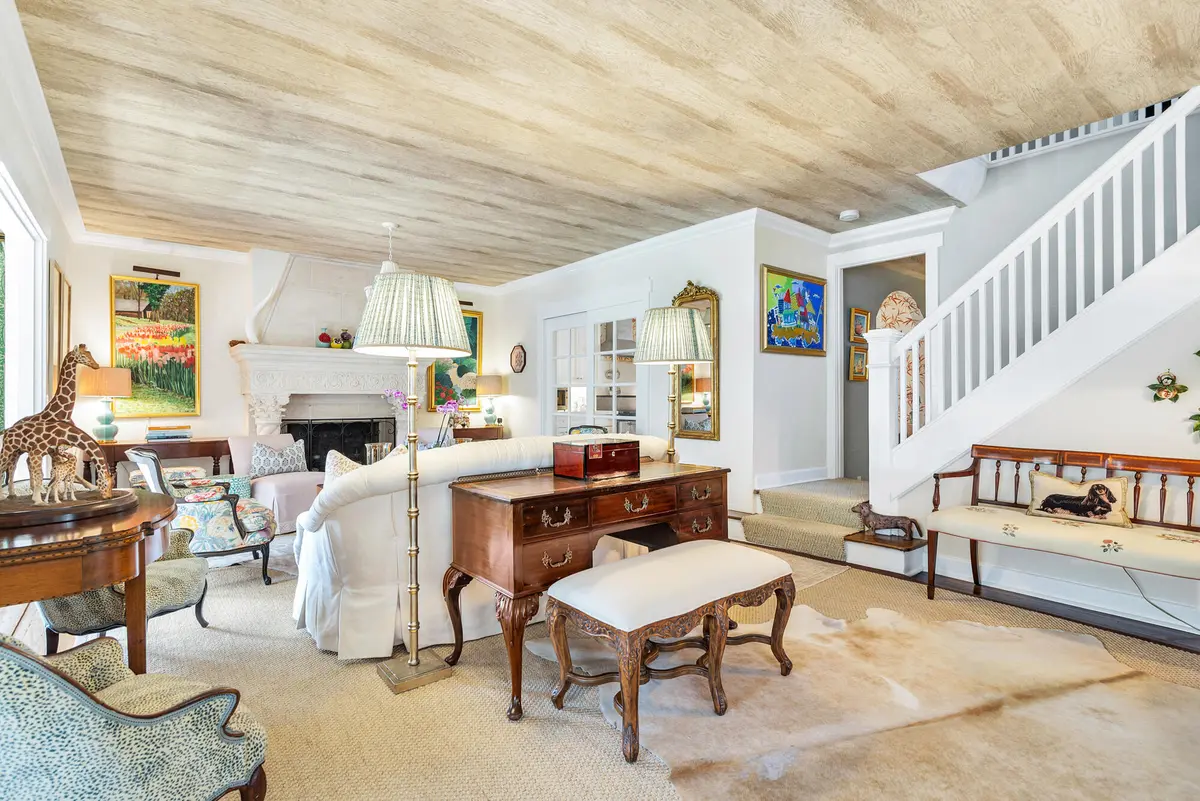 low-6 at 3213 Vincent Road, West Palm Beach