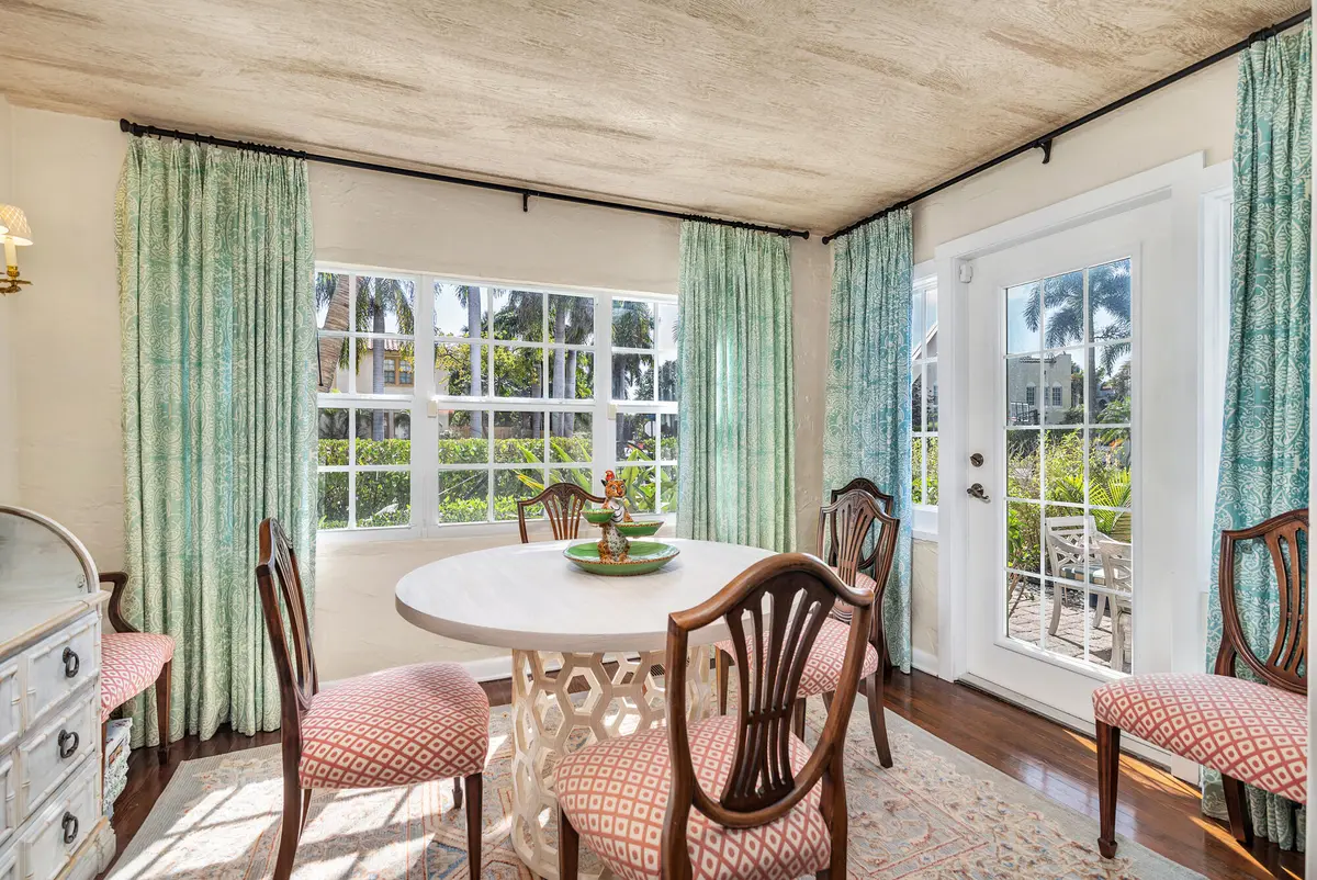 low-9 at 3213 Vincent Road, West Palm Beach