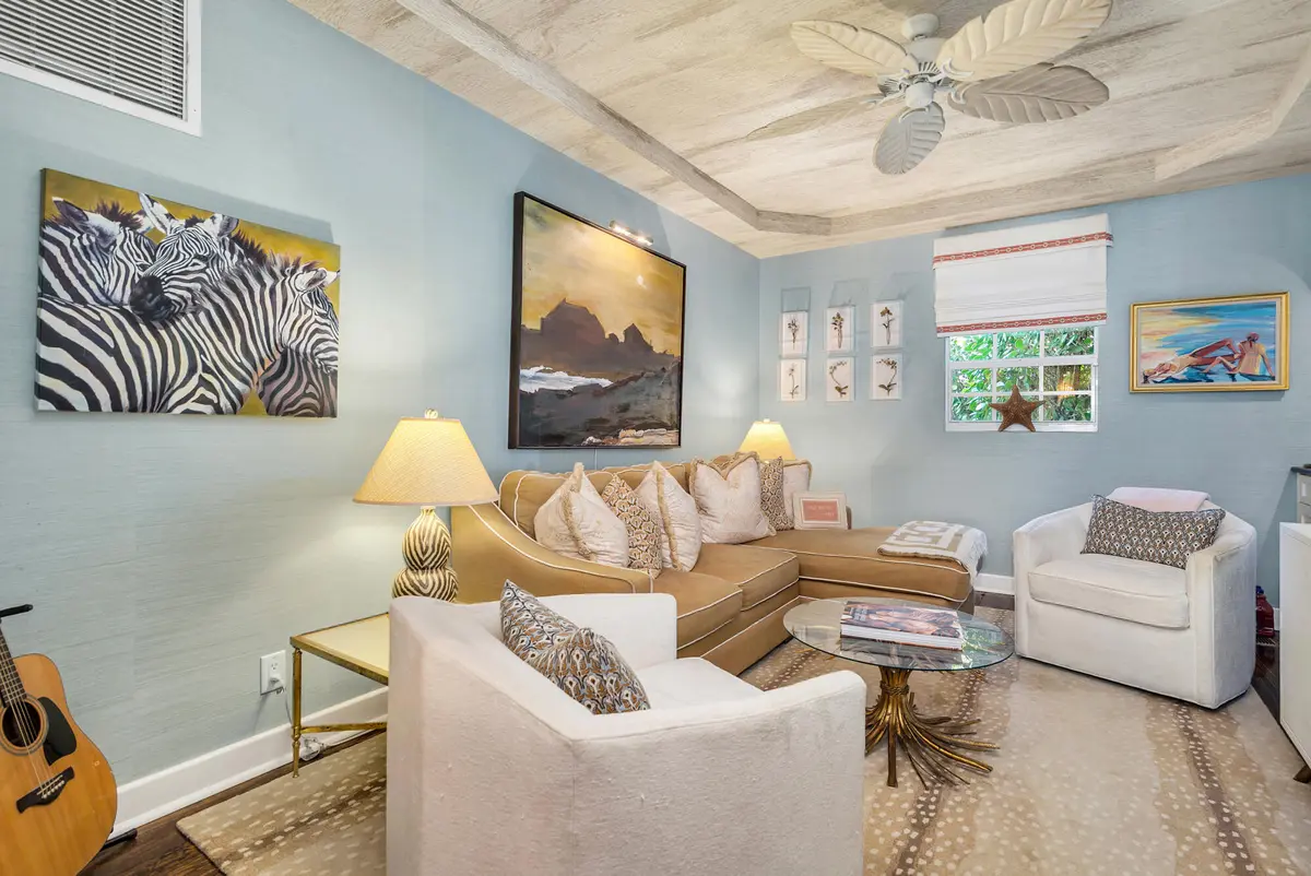 low-10 at 3213 Vincent Road, West Palm Beach