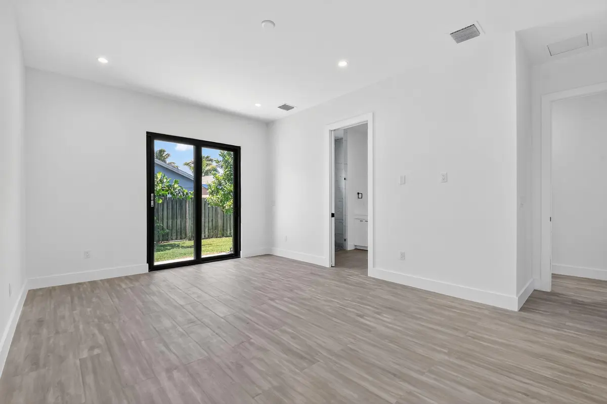 Master Bedroom at 3920 Espan Court, Palm Springs