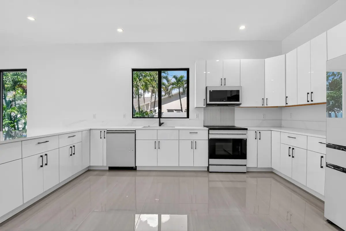 Kitchen at 3920 Espan Court, Palm Springs