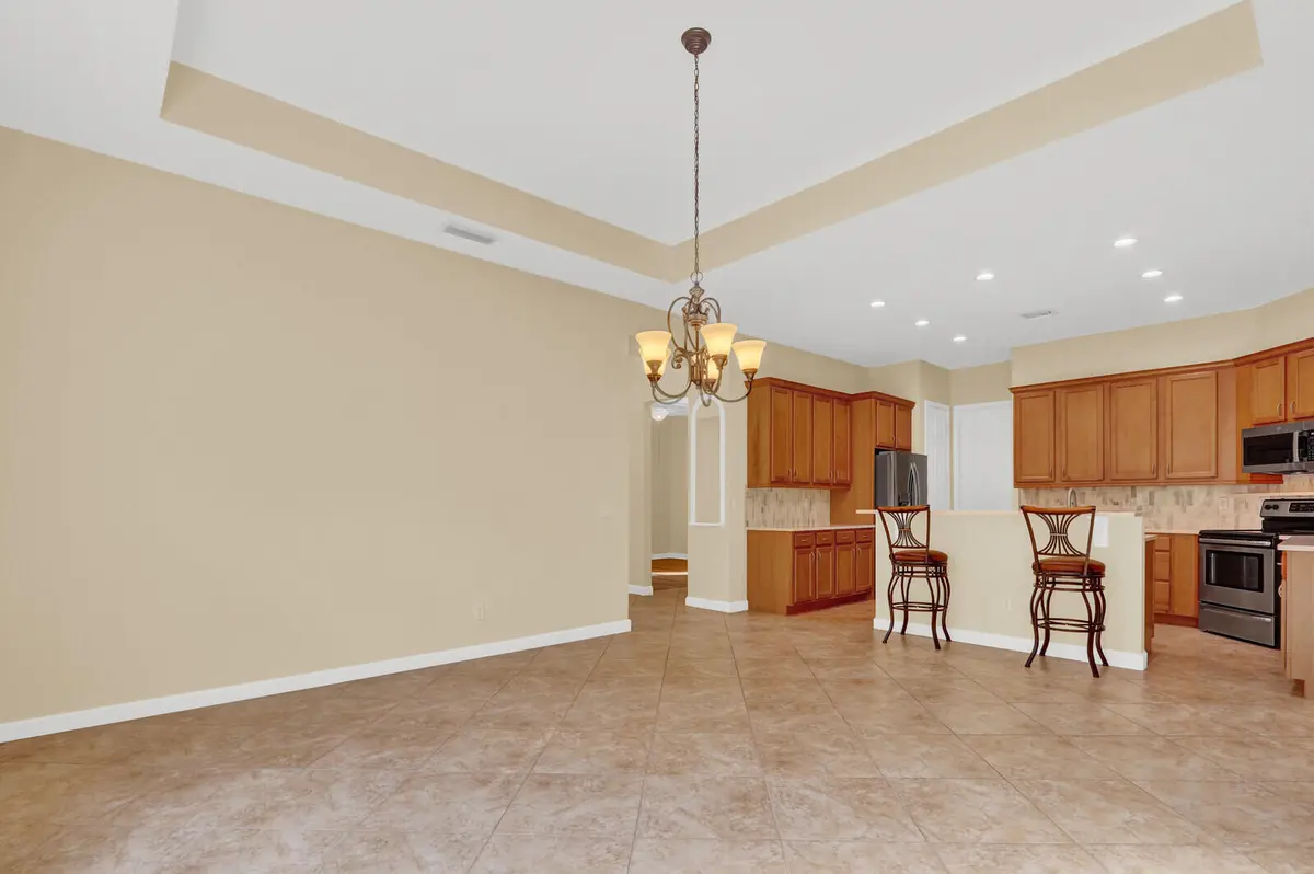 07_Image_7_mls at 7136 Maidstone Drive, Port St. Lucie