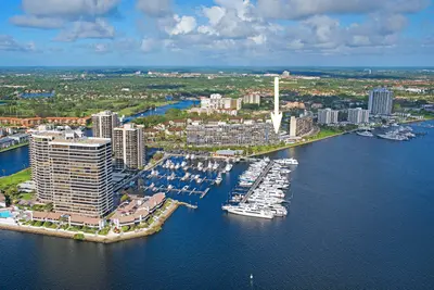 126 Lakeshore Drive 526, North Palm Beach – Condominium for sale