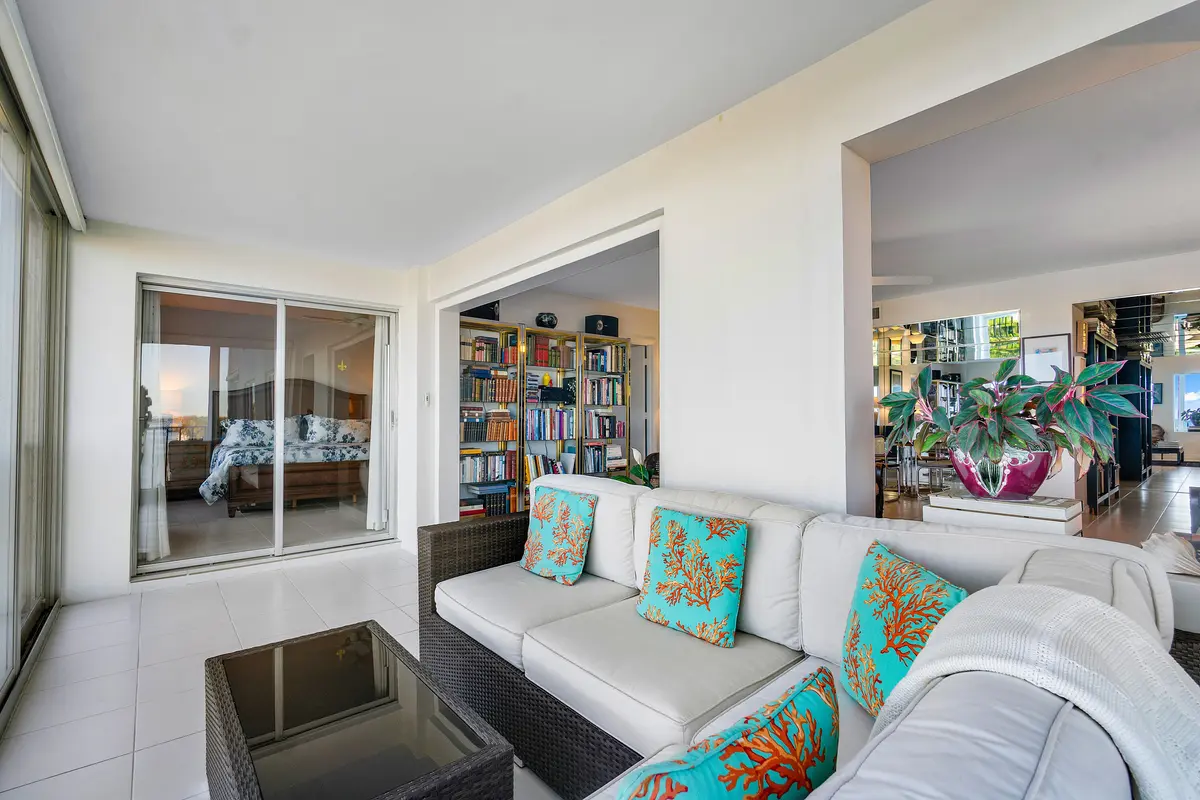 Florida Room - 5 at 555 SE 6th Avenue 8d, Delray Beach