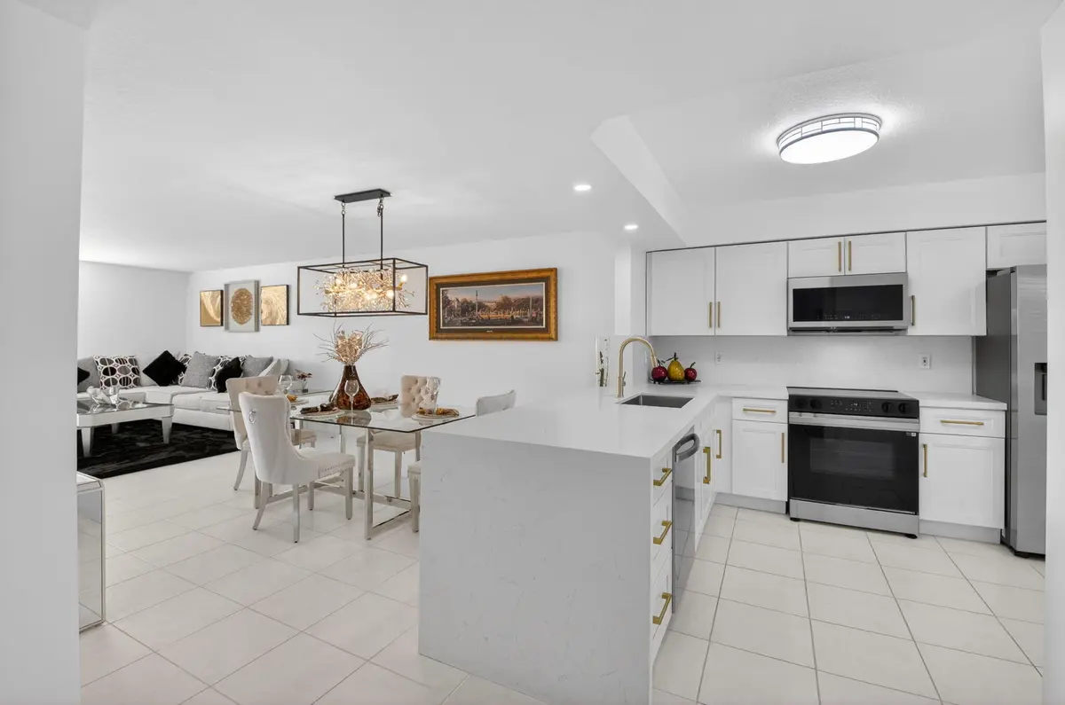 7-web-or-mls-DSC_6733 at 5778 Crystal Shores Drive 406, Boynton Beach