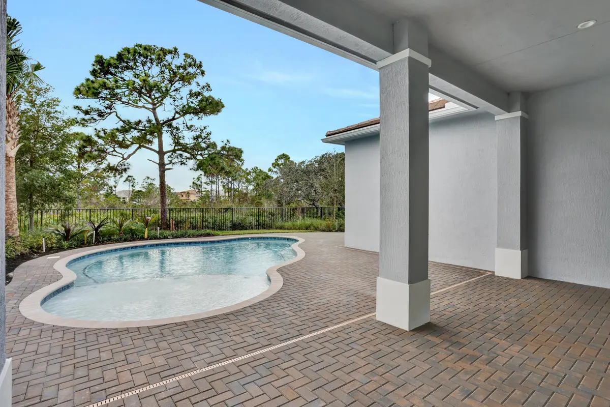 0H3A7064 at 114 SE Palma Street, Port St. Lucie