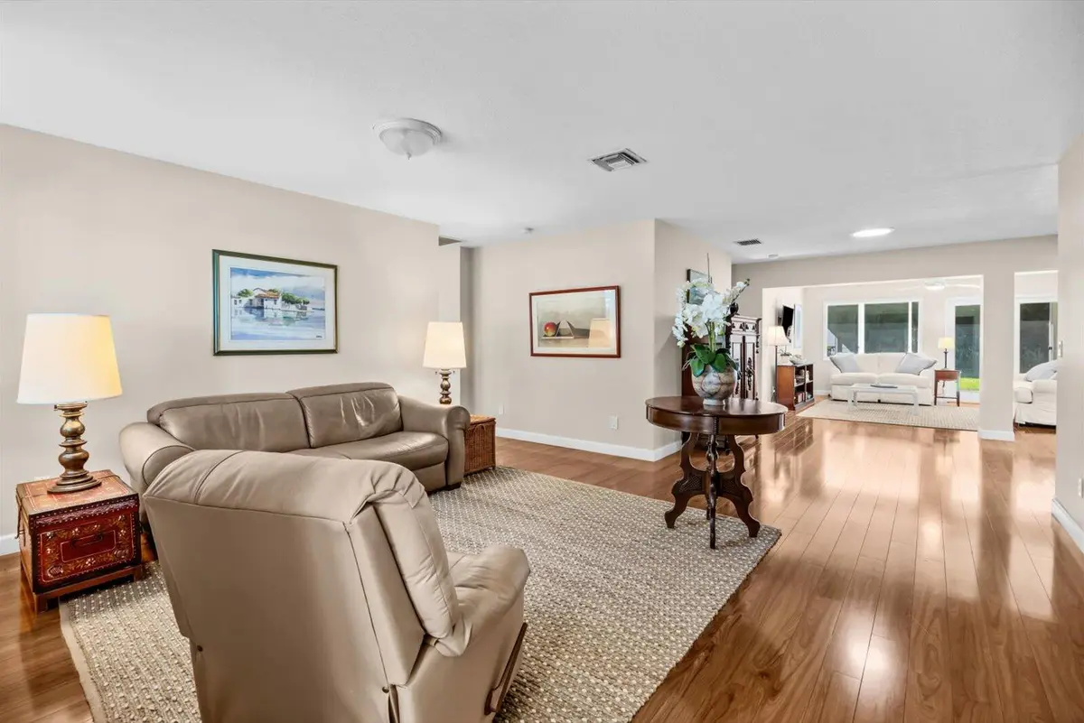 06-pine in-33 at 1346 NW Pine Lake Drive, Stuart