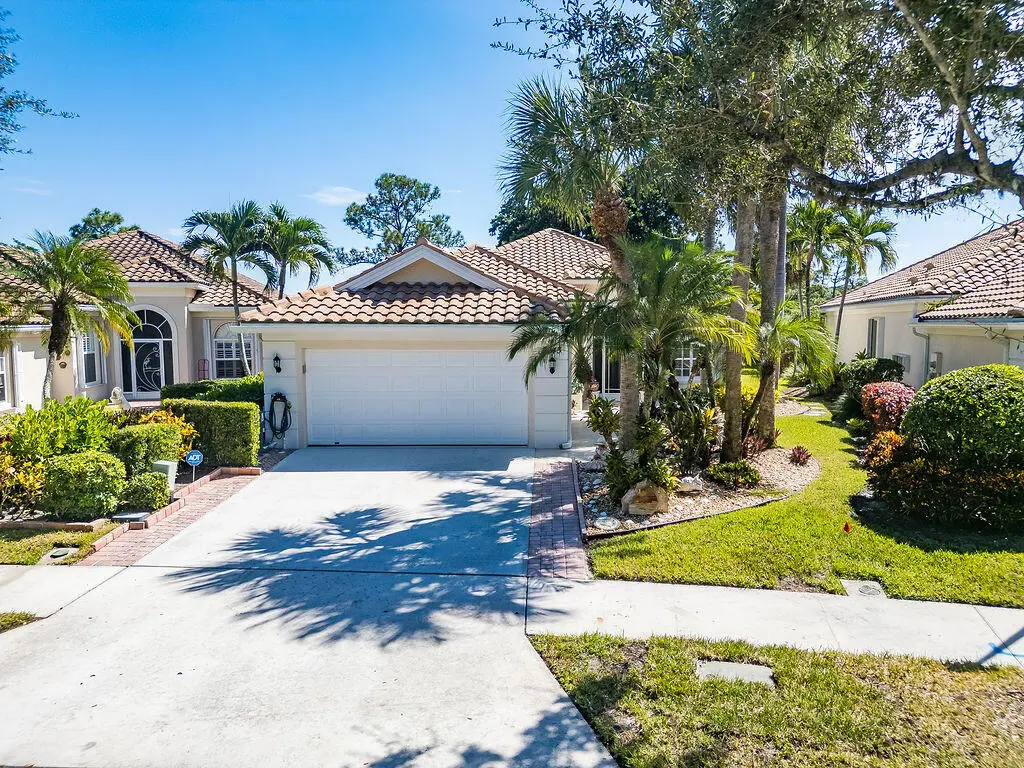 LLdrone-17 at 7945 SE Paurotis Lane, Hobe Sound