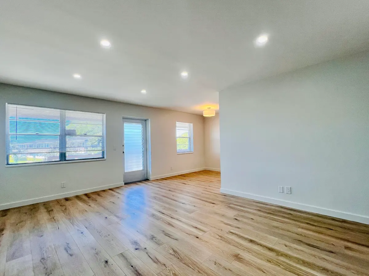 Living to Front at 130 Chatham F, West Palm Beach