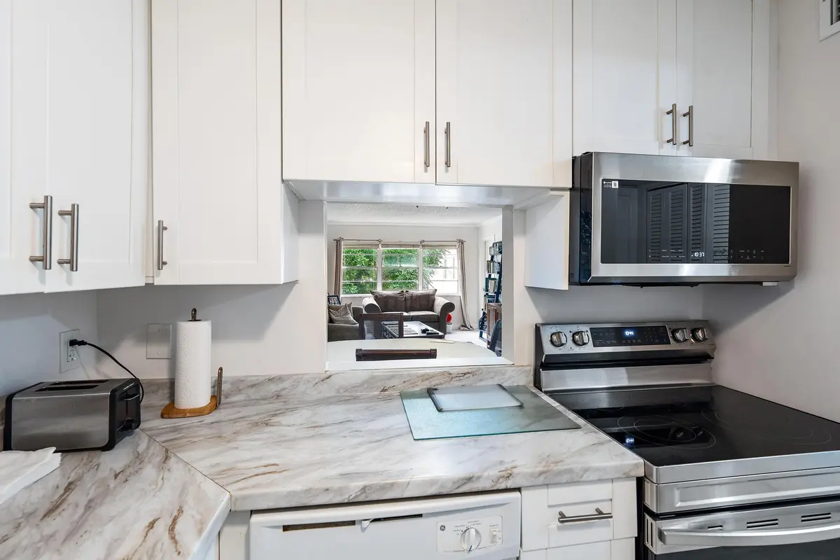 1516 S Lakeside Dr 207-6 at 1516 S Lakeside Drive 207, Lake Worth Beach