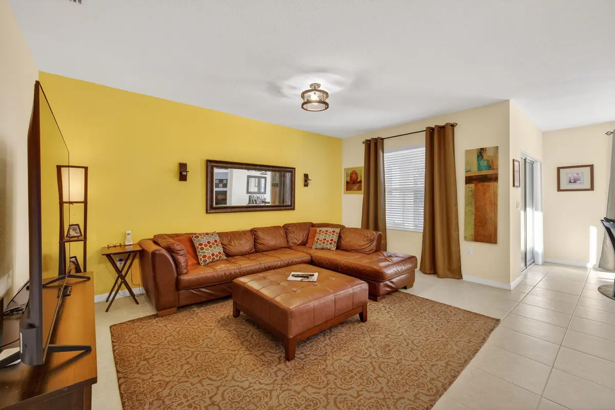 6-web-or-mls-3A5A2501 at 5221 Armina Place, Fort Pierce