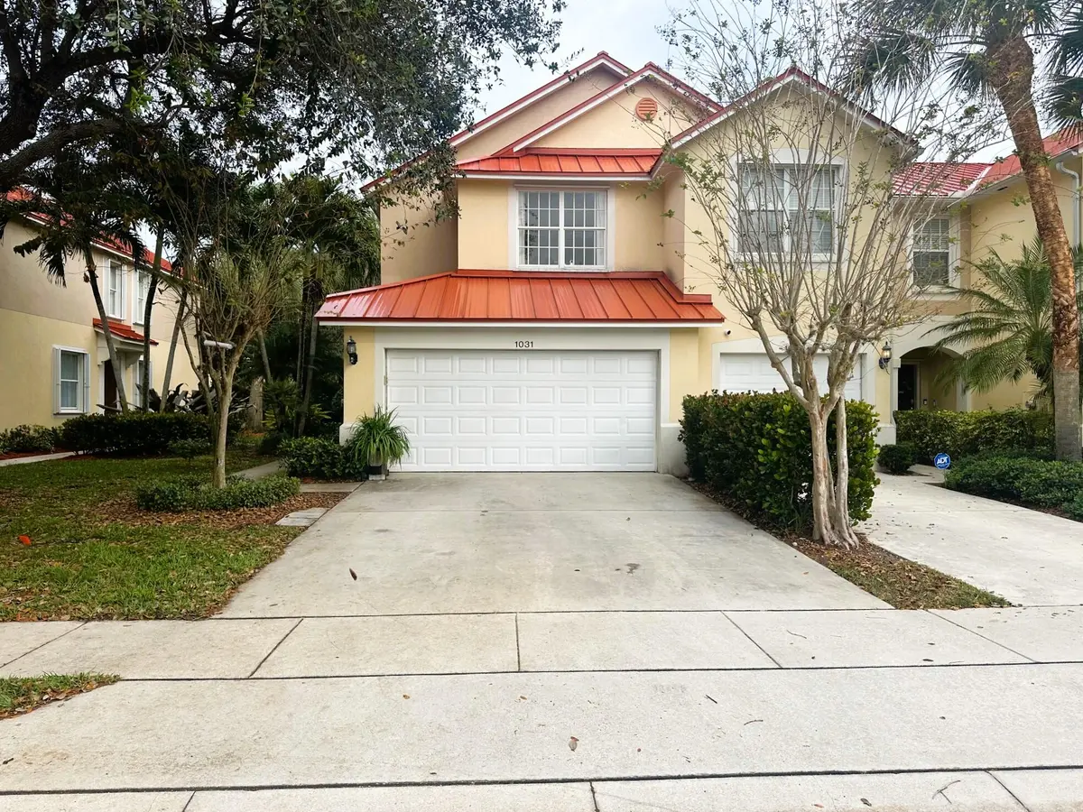 Corner Unit at 1031 Pinewood Lake Court, Greenacres