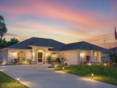 1149 SE Cambridge Drive, Port St. Lucie – sold