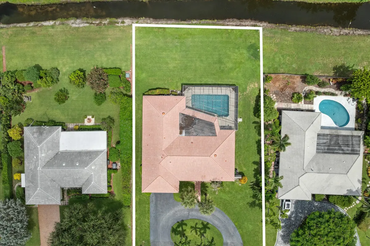 City of Atlantis at 516 Muirfield Drive, Atlantis