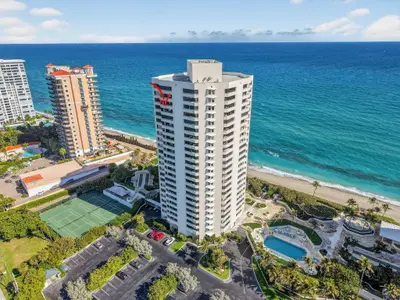 5080 N Ocean Drive 20c, Singer Island – sold