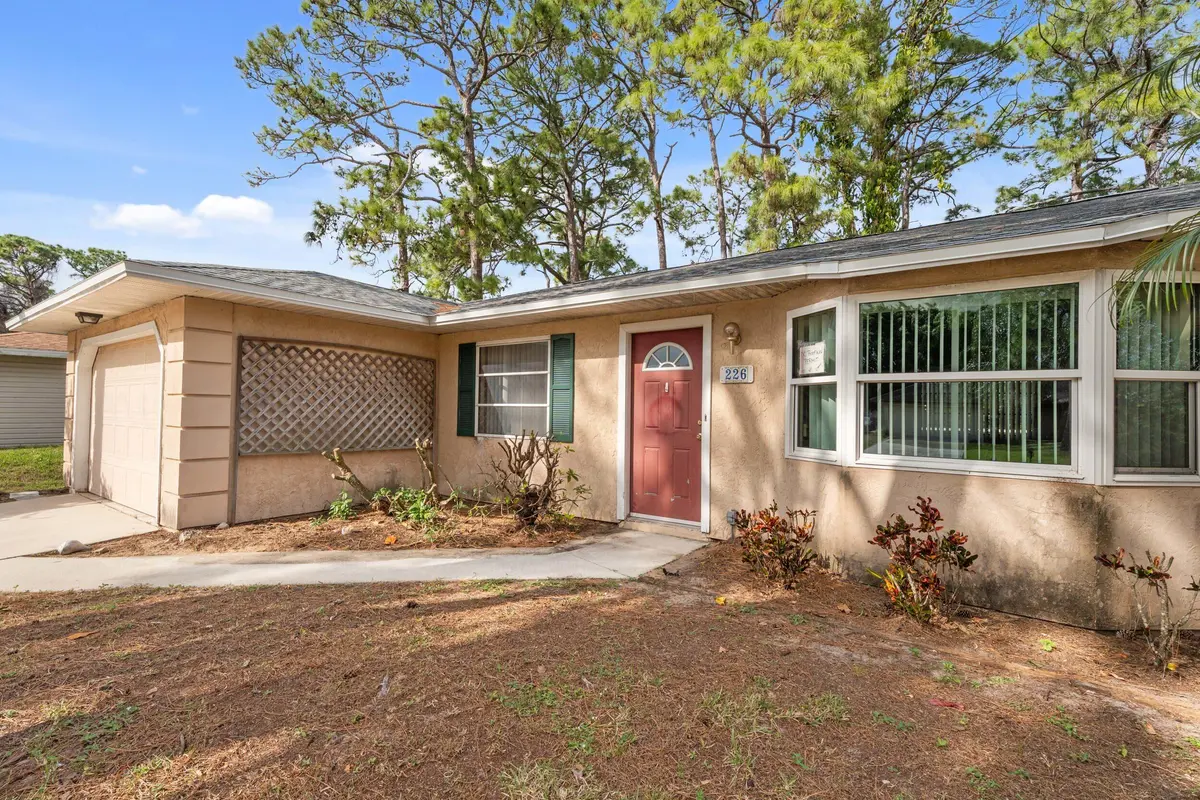 Front of house at 226 Del Monte Road, Sebastian