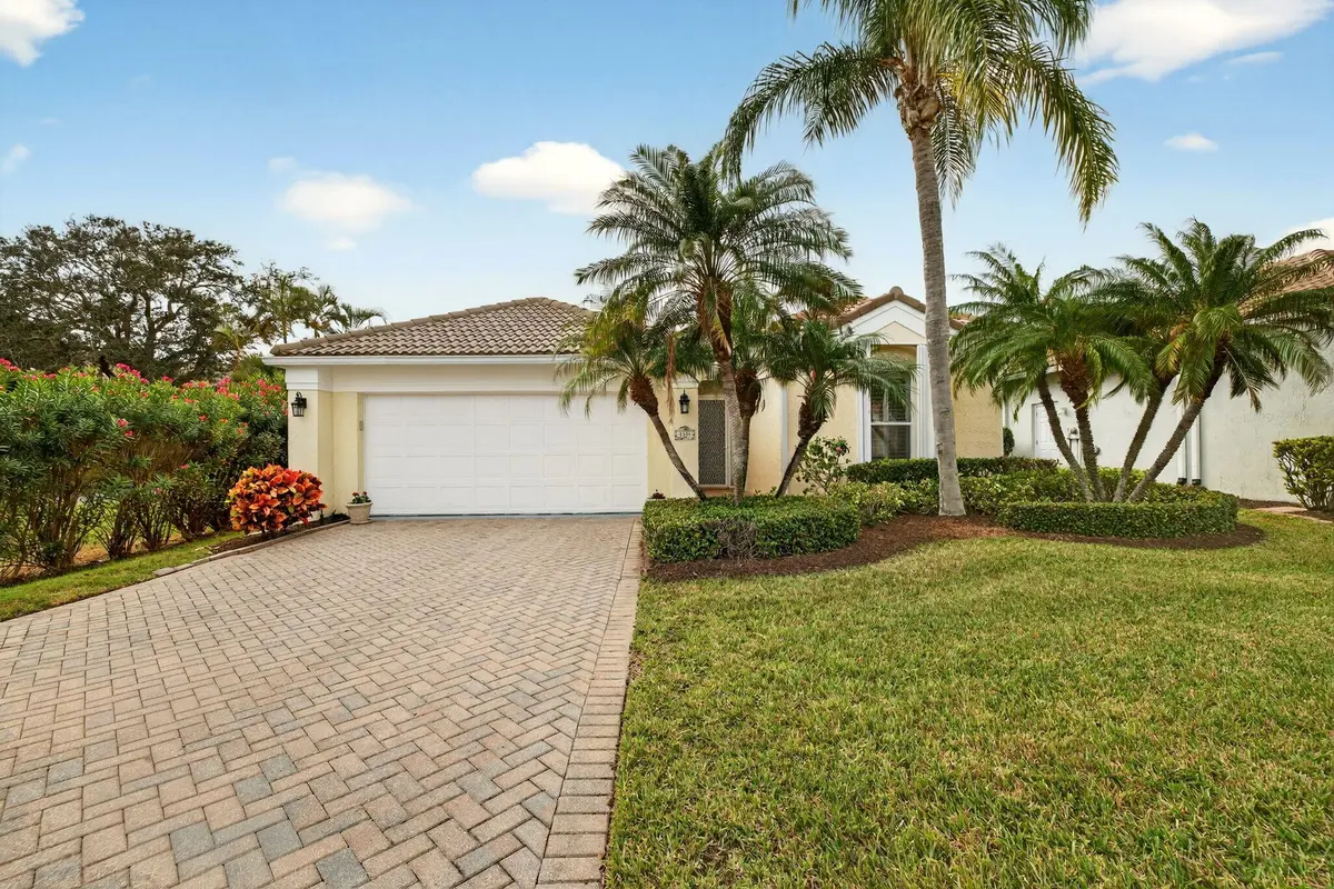 1-web-or-mls-3A5A1542 (2) at 3305 Caracal Drive, Fort Pierce
