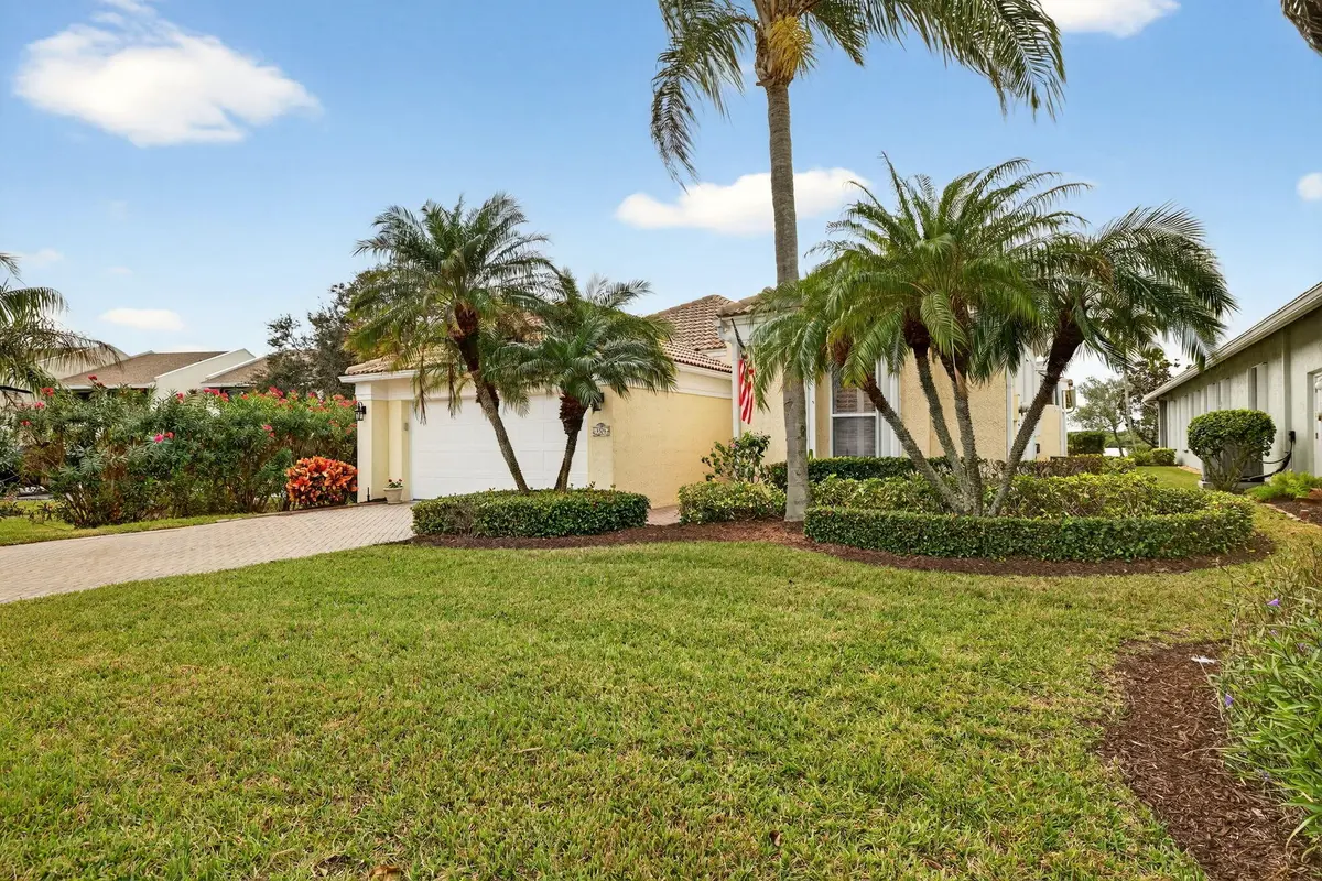 2-web-or-mls-3A5A1551 (2) at 3305 Caracal Drive, Fort Pierce
