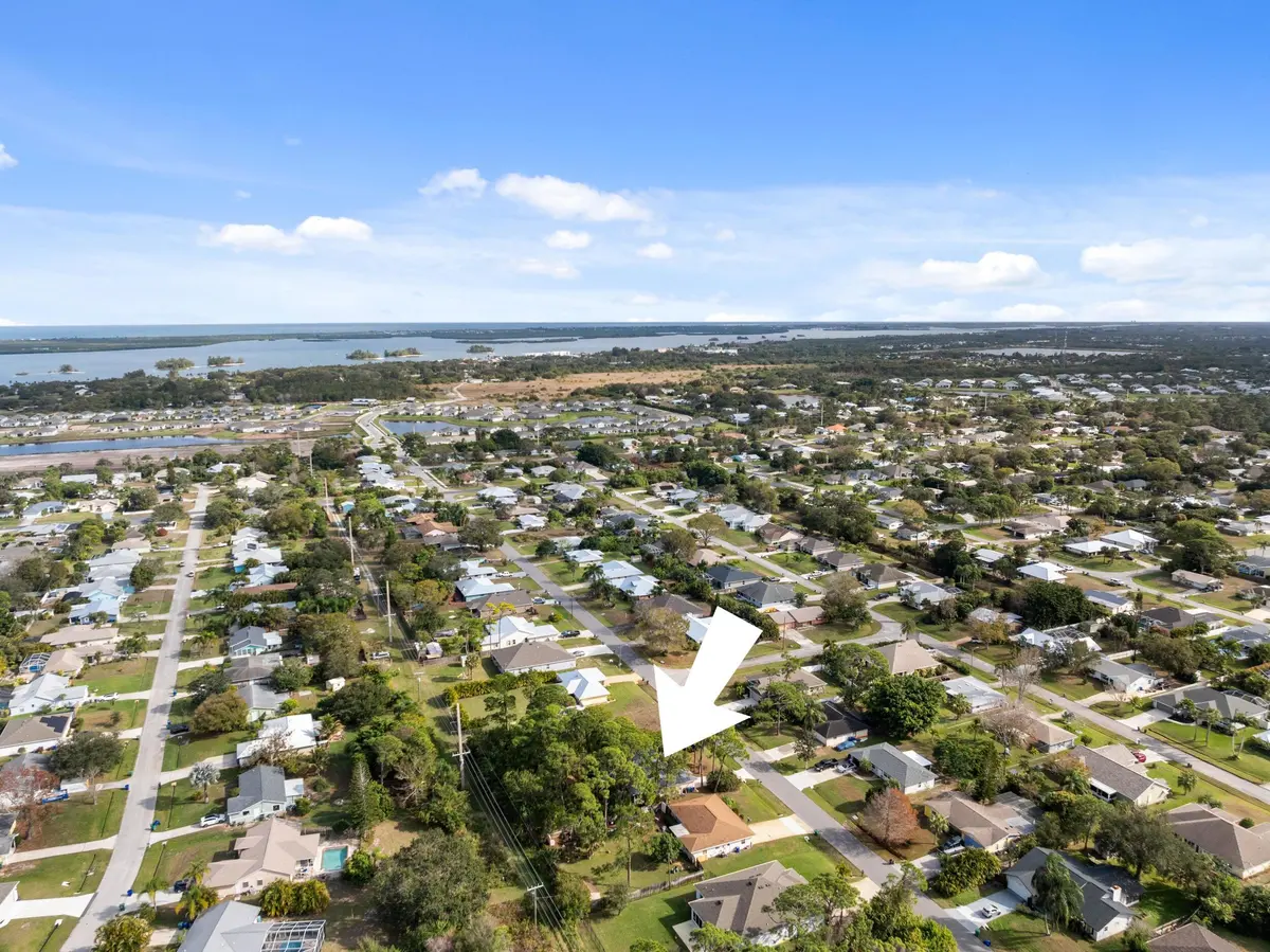 aerial/Indian River at 226 Del Monte Road, Sebastian
