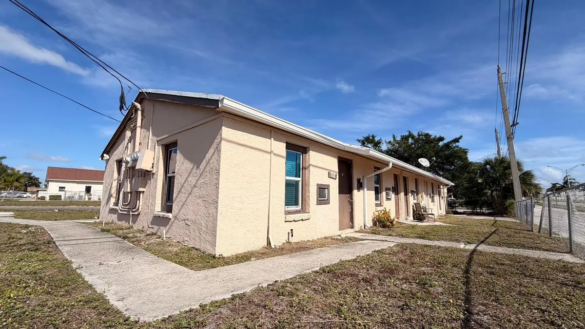 WhatsApp Image 2026-01-19 at 14.42.20 at 752 Martin Luther King Boulevard 1-5, Riviera Beach