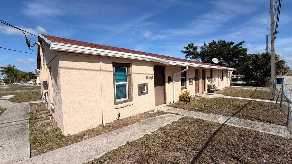 WhatsApp Image 2026-01-19 at 14.42.21 (4 at 752 Martin Luther King Boulevard 1-5, Riviera Beach