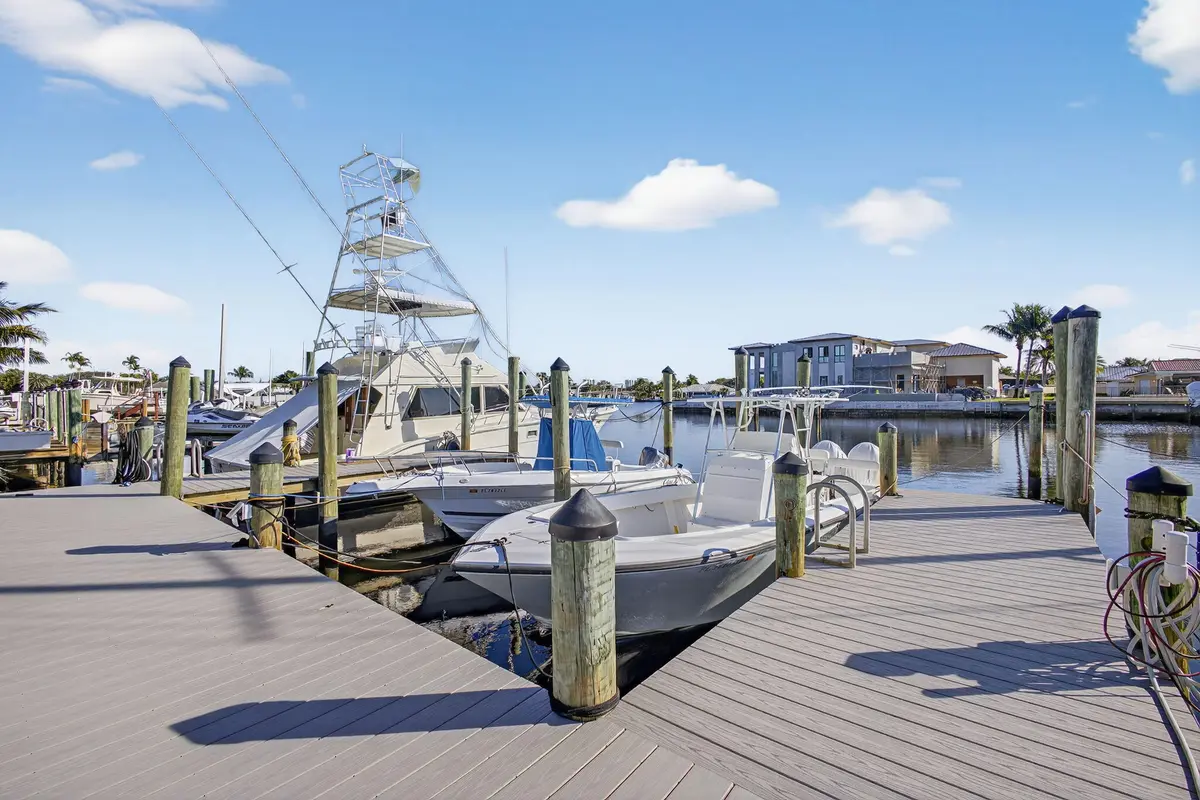 46-web-or-mls-5P1A2215 at 752 Lagoon Drive, North Palm Beach