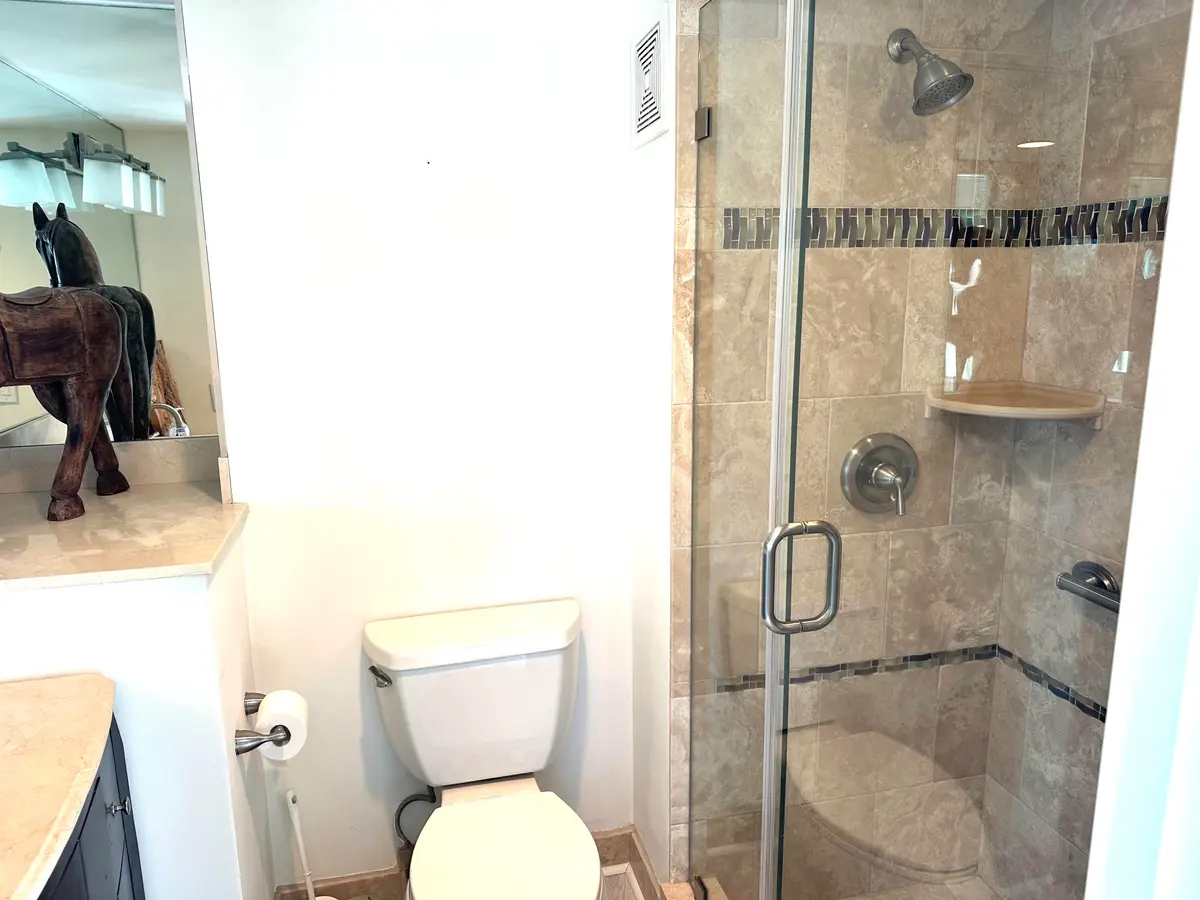 GUEST BATH at 4505 S Ocean Boulevard 102, Highland Beach