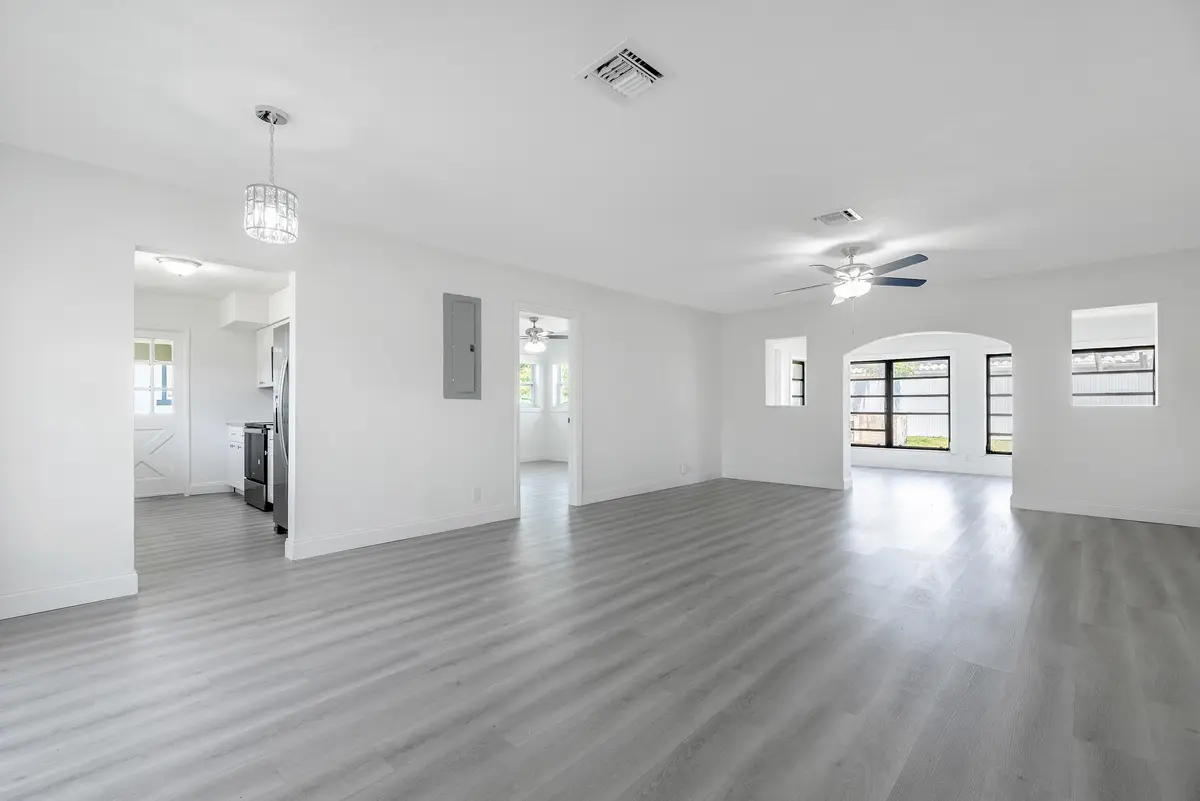1040LongIslandAveFtLauderdale-1 at 1040 Long Island Avenue, Fort Lauderdale