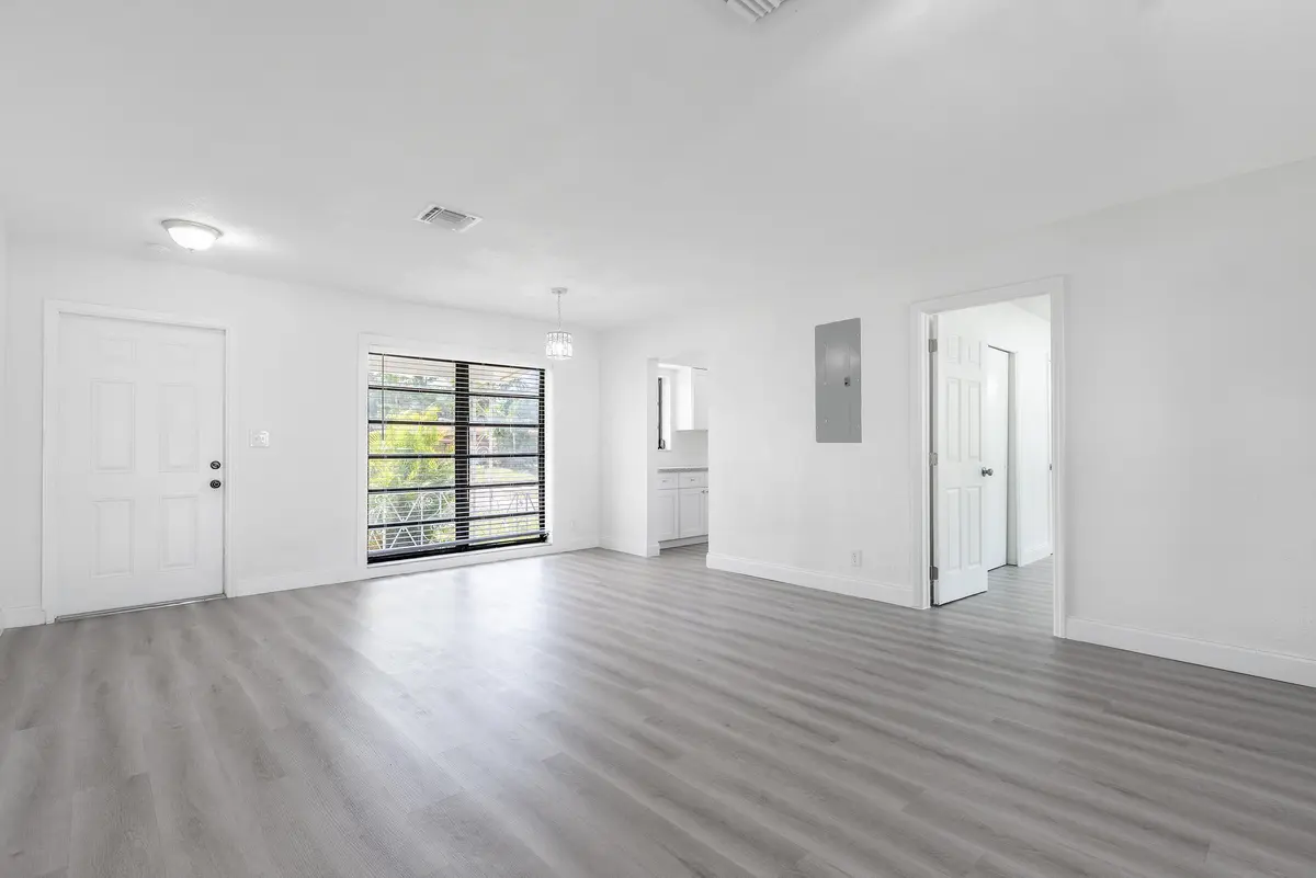 1040LongIslandAveFtLauderdale-25 at 1040 Long Island Avenue, Fort Lauderdale