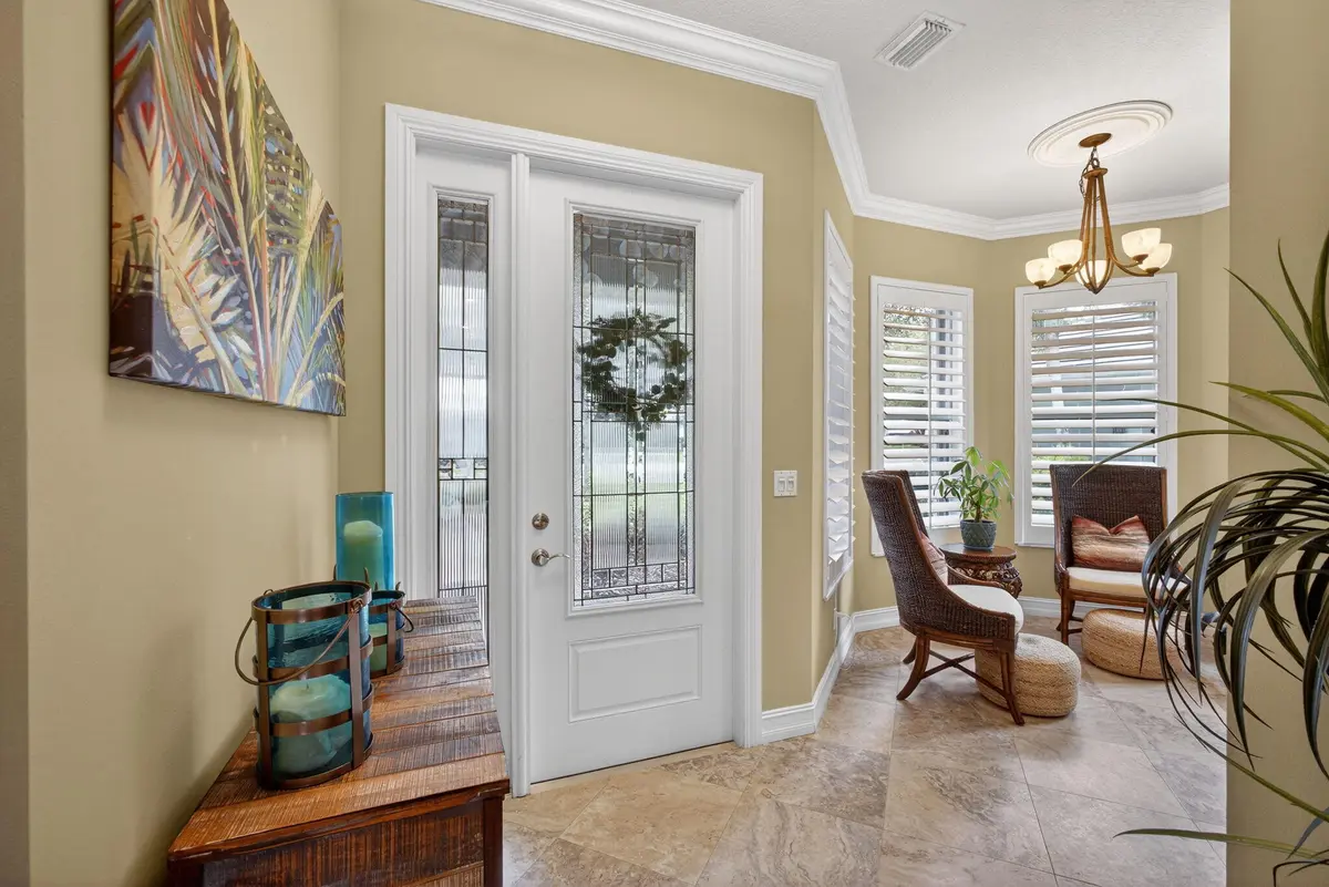 11-web-or-mls-5D1A5445 at , Palm City